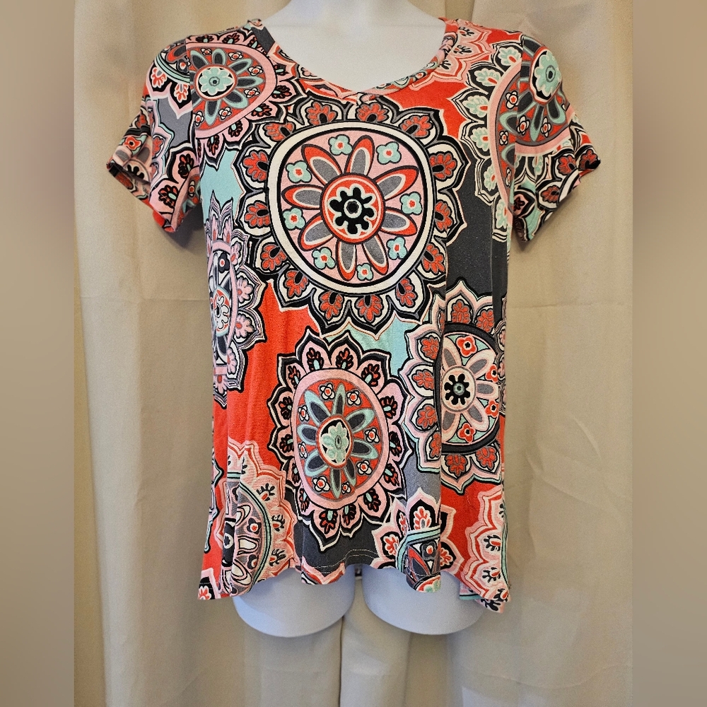 Medium Ladies Short Sleeve Scoop Neck Top
